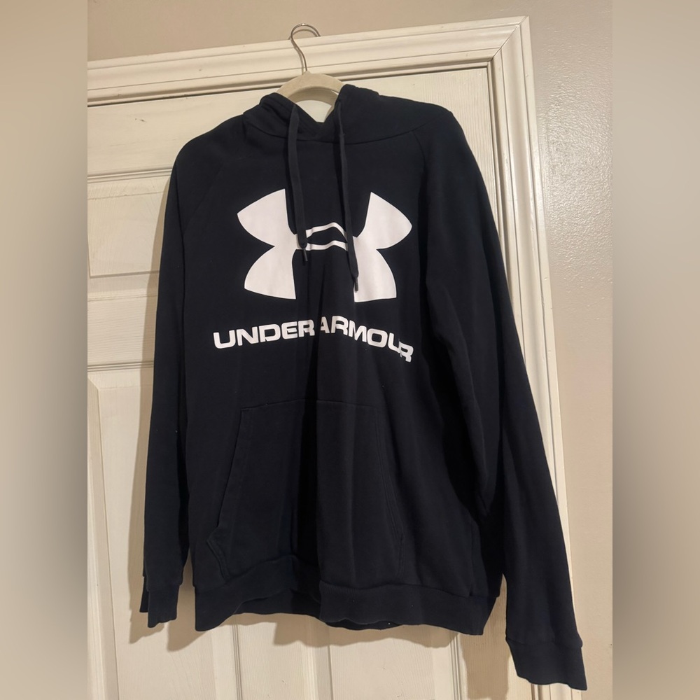 Under Armour sweatshirt barely worn